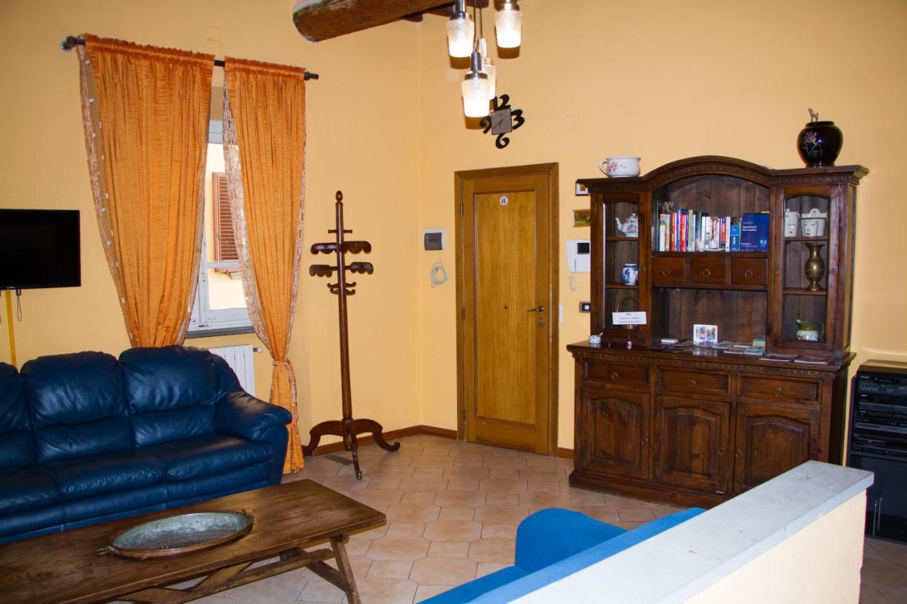 Porta Crucifera Apartment *
